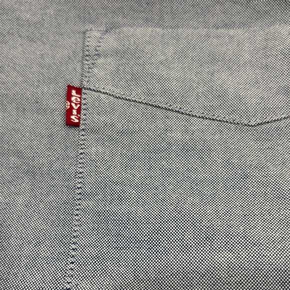 Levi's Men's Blue Button-Down Shirt - Picture 4 of 10